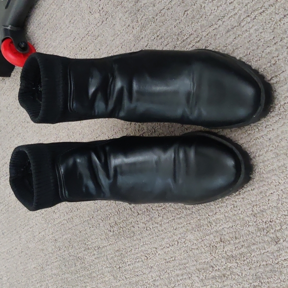 Comfy boots - Picture 3 of 5